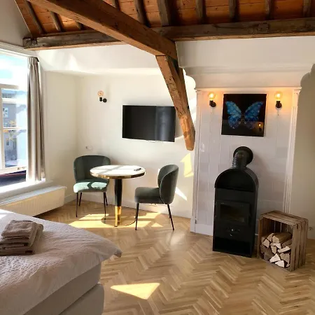 The Harbour 3* Лейден