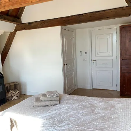 Ξενοδοχείο με διαμερίσματα The Harbour Λάιντεν